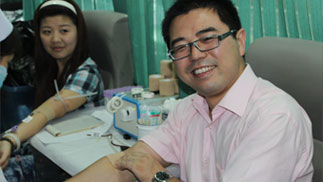 2012��8����Ѫ�